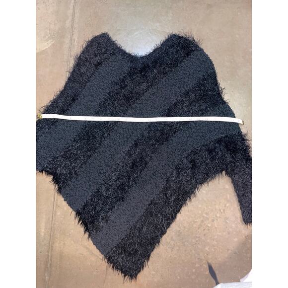 Nicole Sabbattini Black Knit Poncho w/ Arm Cuffs Soft Stretchy Diagonal Stripe L - Picture 4 of 5